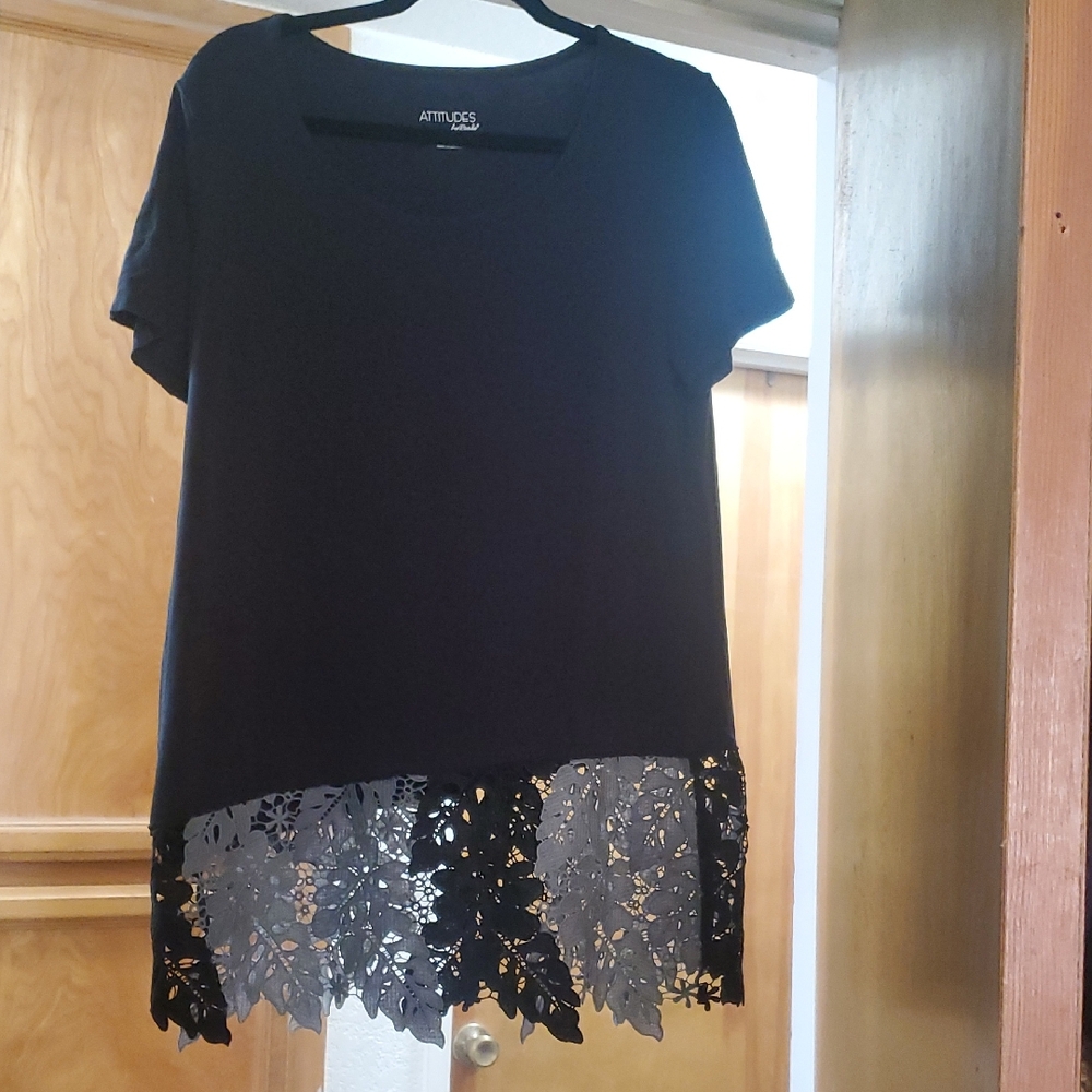Black Lace Hem Short Sleeve Top